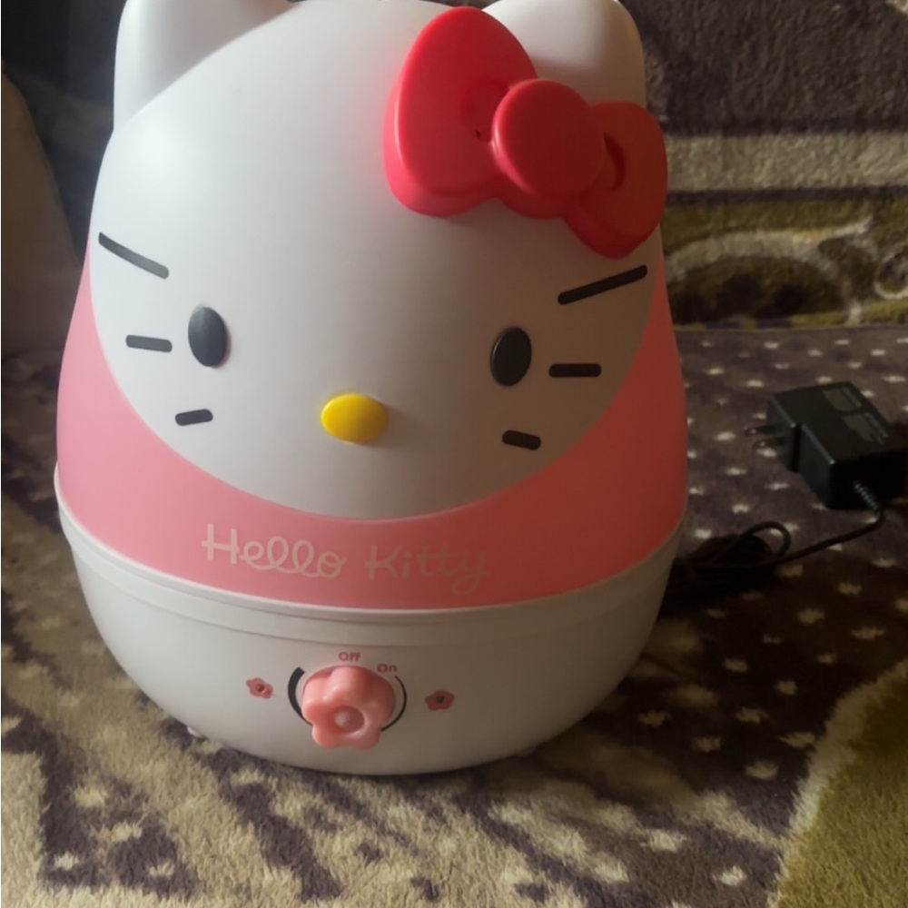 Sanrio Hello Kitty Pink and White Humidifier